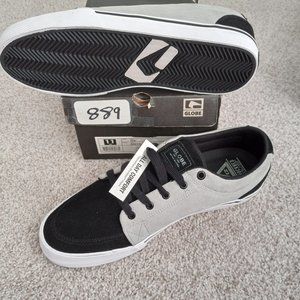 Globe Grey/Black board shoes size 11 - NEW